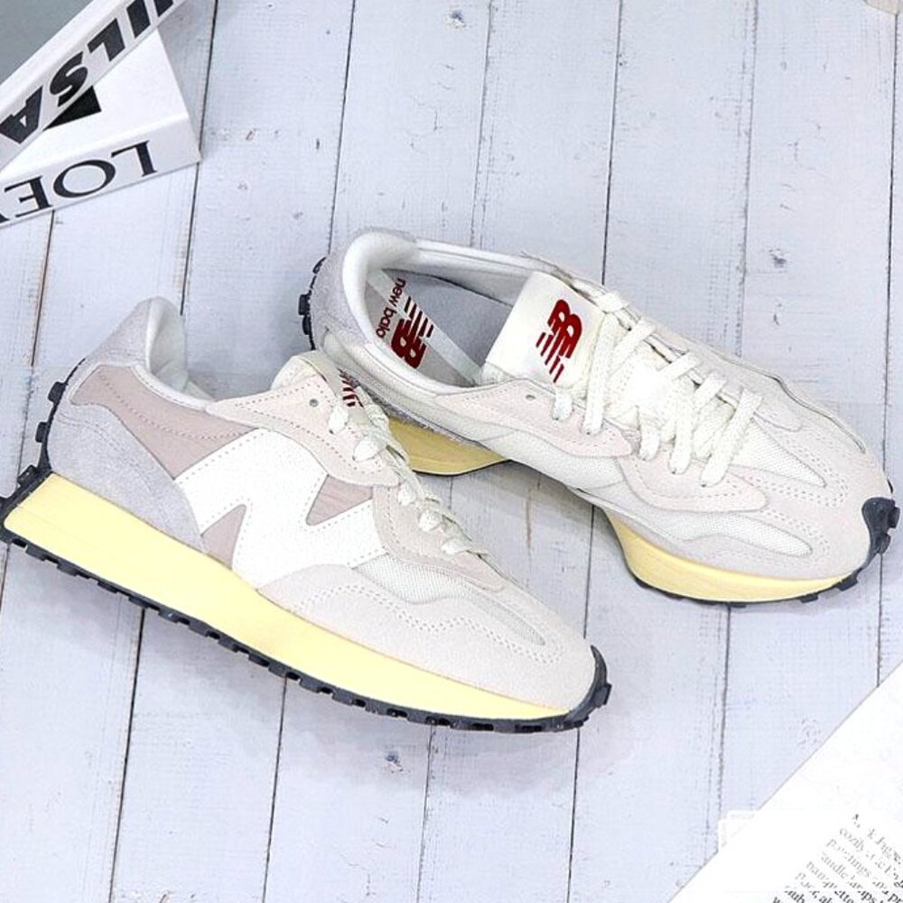 New Balance 327 Unisex Women 7 /Men 5.5 Casual Sneakers Shoes Sea salt Raincloud